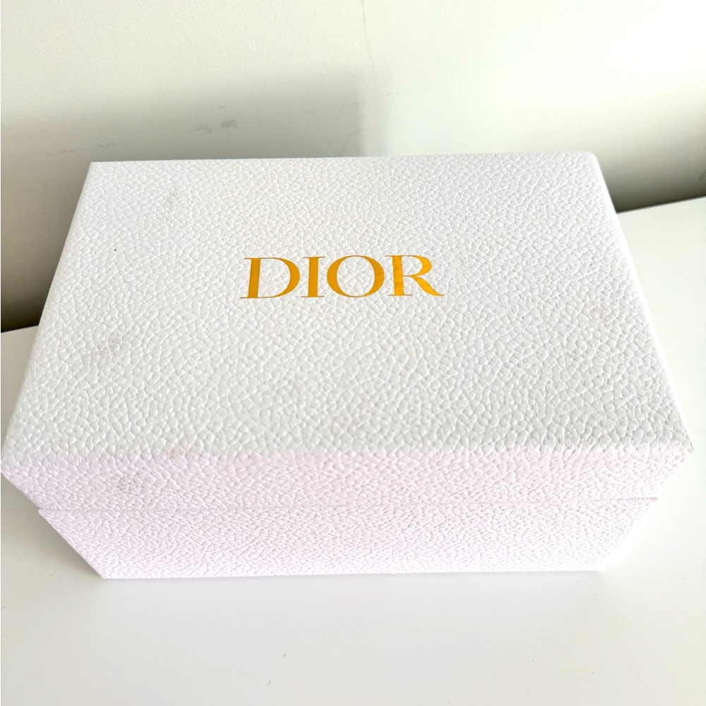Dior make up box with mirror